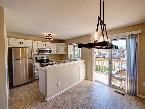 2nd image of 6814 Ravencrest Dr #6814