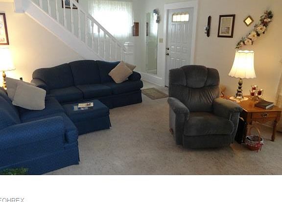 5th image of 608 N Dawson St