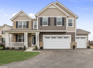34076 N Jenna Ln, Gurnee, IL 60031