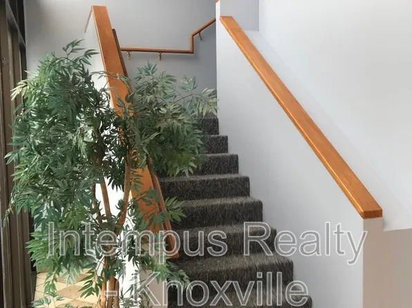 6515 Clinton Hwy, Knoxville, TN