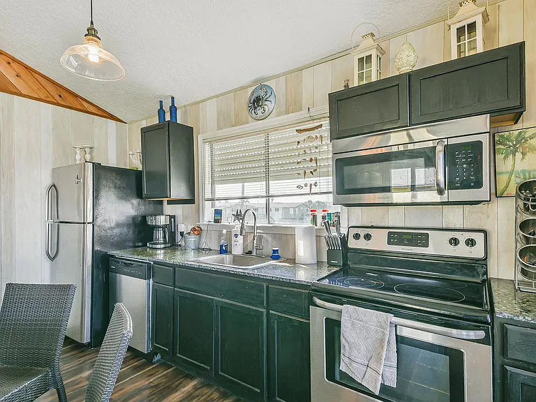 4026 Kent Dr — Photo 21