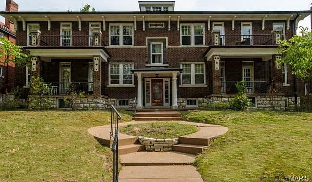 Big, beautiful, brick, balconies. Bring it.
