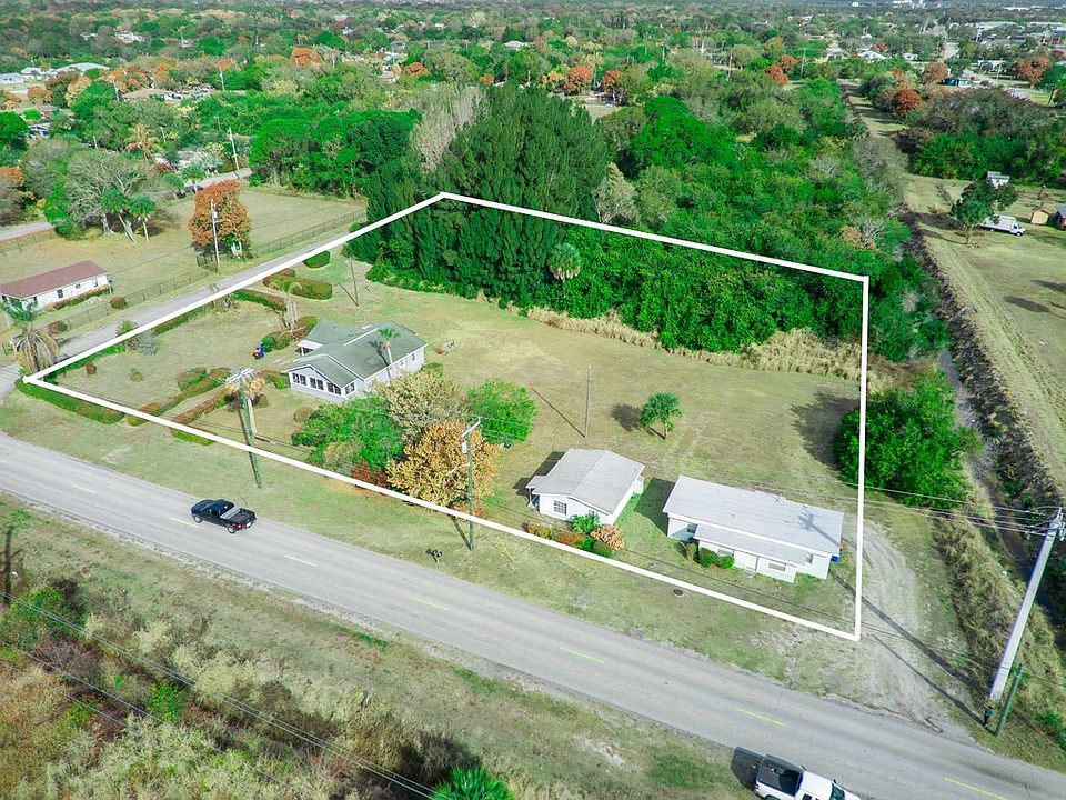 1st image of 2840 41st St