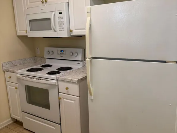 1216 14th St NE, Hickory, NC 28601