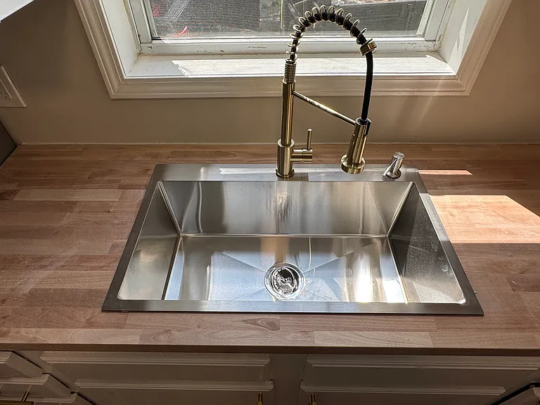 1235 Quarry Ave NW — Photo 4