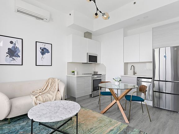 3rd image of 221 Sea Breeze Ave #7E
