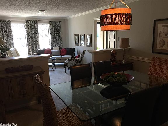 4th image of 2107 Wellington Dr