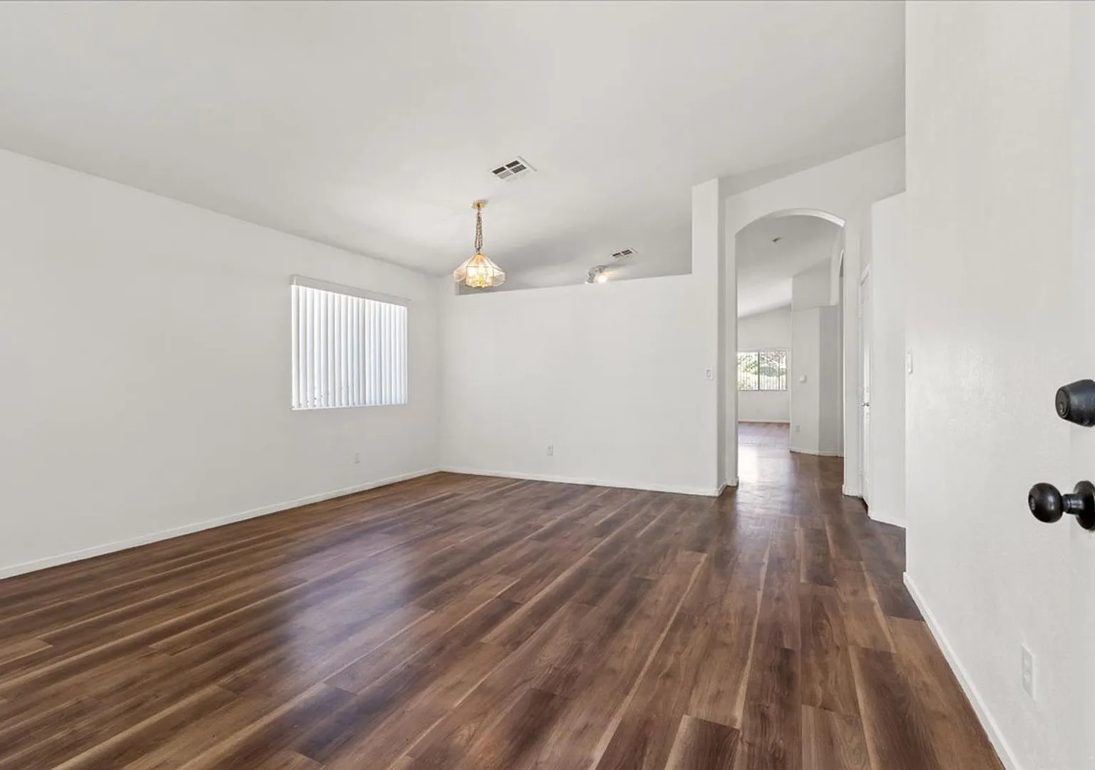 Summerlin North Amazing 3 Bedroom Home with 2 Living Rooms! — Photo 2