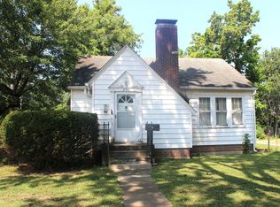 201 N College St, Salem, IL 62881