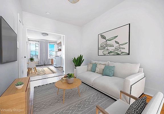3rd image of 664 6th Ave #4R