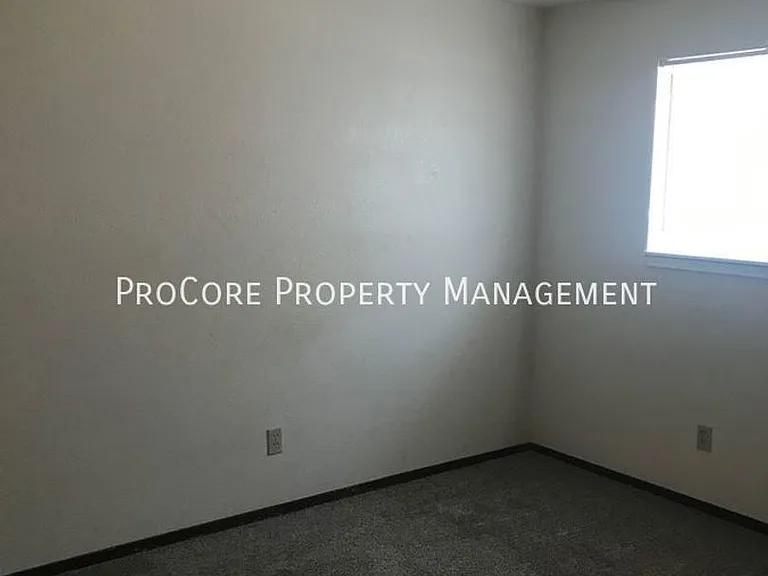 1216 S Juniper St — Photo 18
