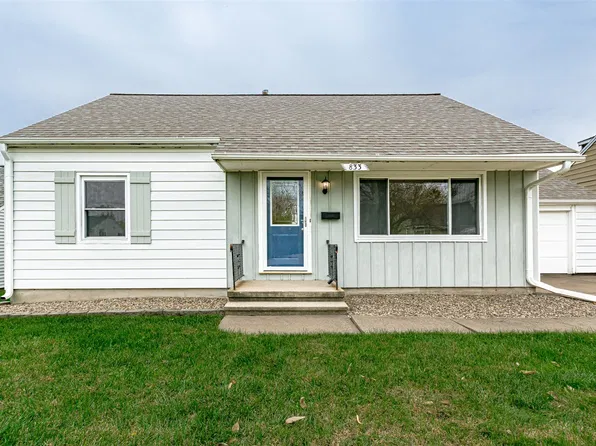 833 30th St NE, Cedar Rapids, IA 52402