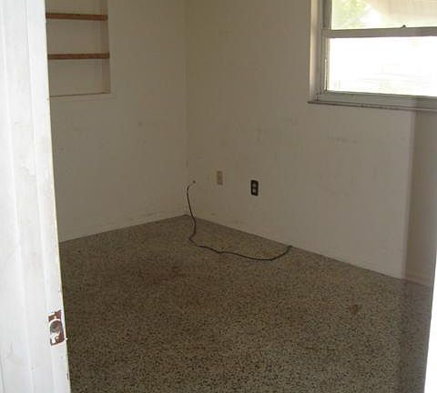 4th image of 6331 Spanish Oak Dr