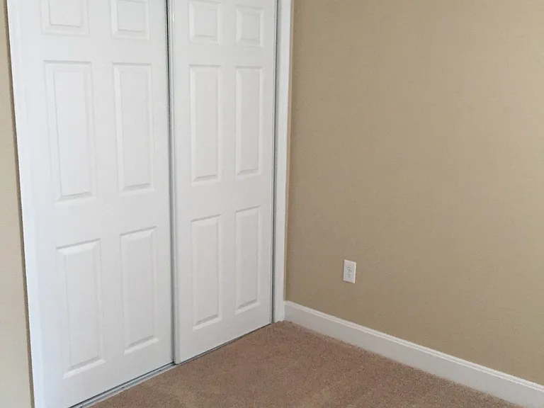 Huntington Apartments — Photo 83