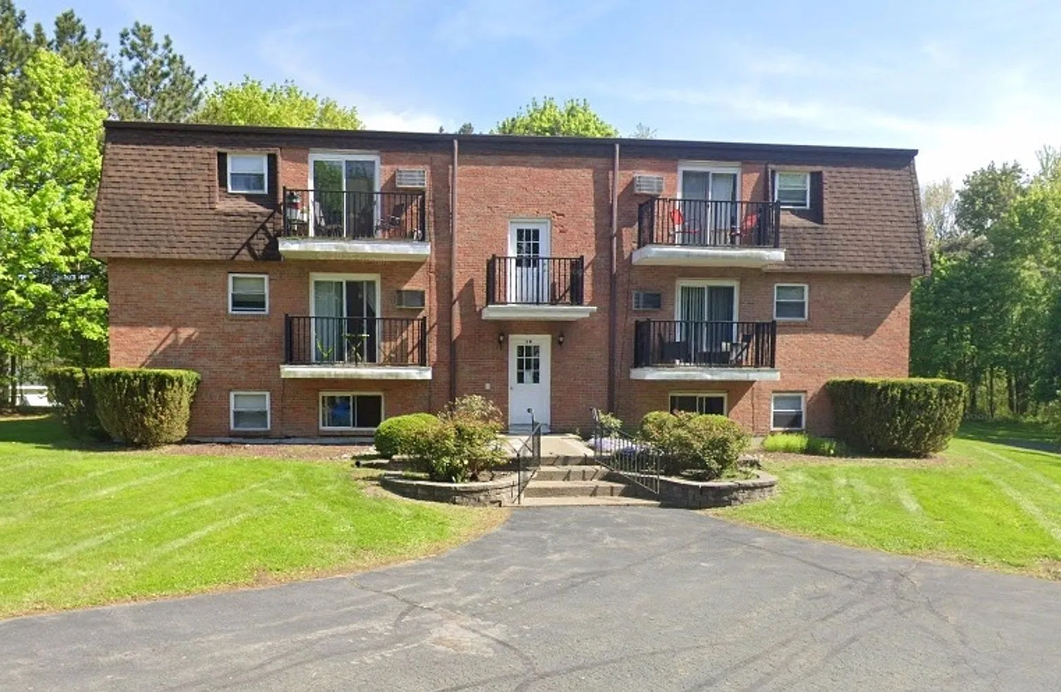 14 Elward Rd — Photo 3
