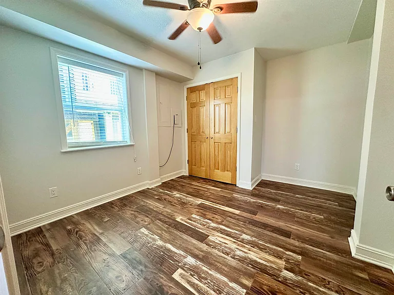 1530 Halverson Rd — Photo 11