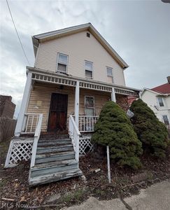 1596 E 32nd St, Cleveland, OH, 44114