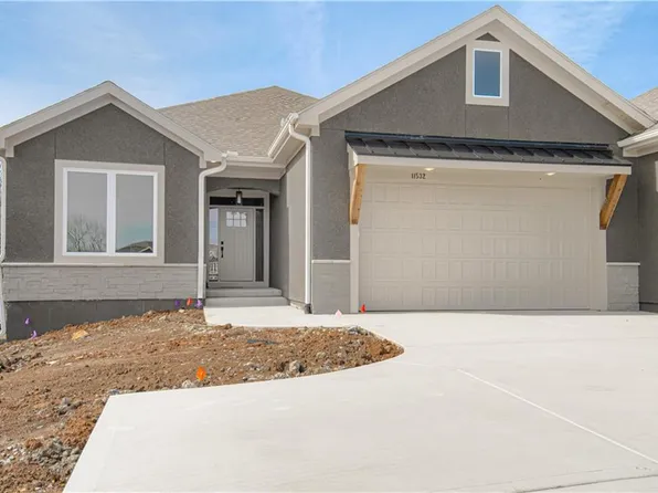 11532 S Olathe View Rd, Olathe, KS 66061