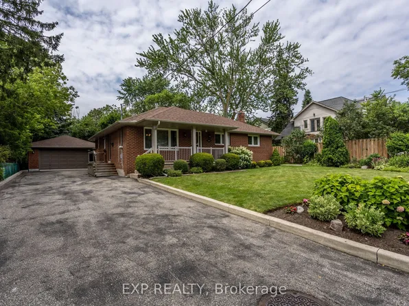 327 Angelene St, Mississauga, ON L5G 1X5
