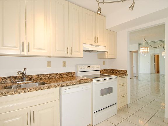 4th image of 3701 N Country Club Drive #1506