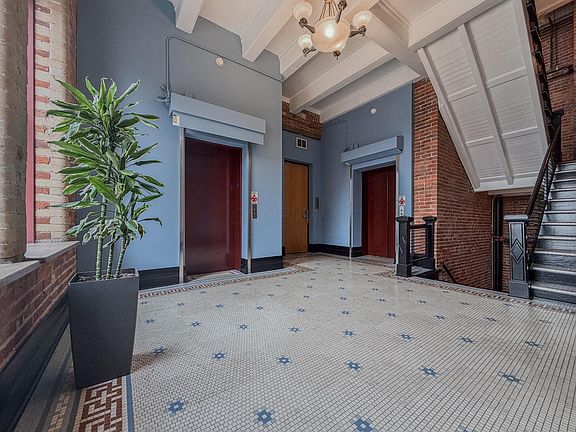 5th image of 150 E Main St APT 304