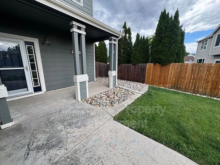3548 Bucking Bronco Ct — Photo 11