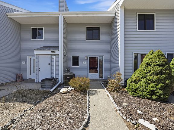 2nd image of 555 Russell Rd APT E29