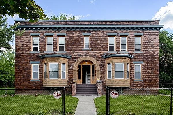 1st image of 130 Kenilworth St #1