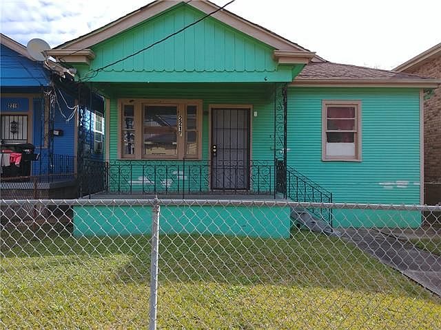 1st image of 2217 Saint Anthony St