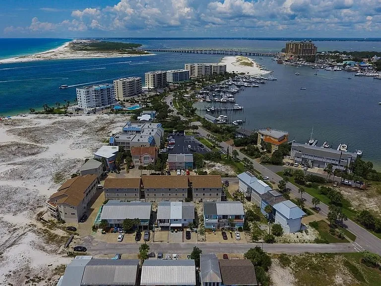 1 Gulf Breeze Ct — Photo 34