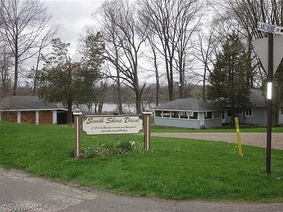 2nd image of 23840 Lake Shore Dr