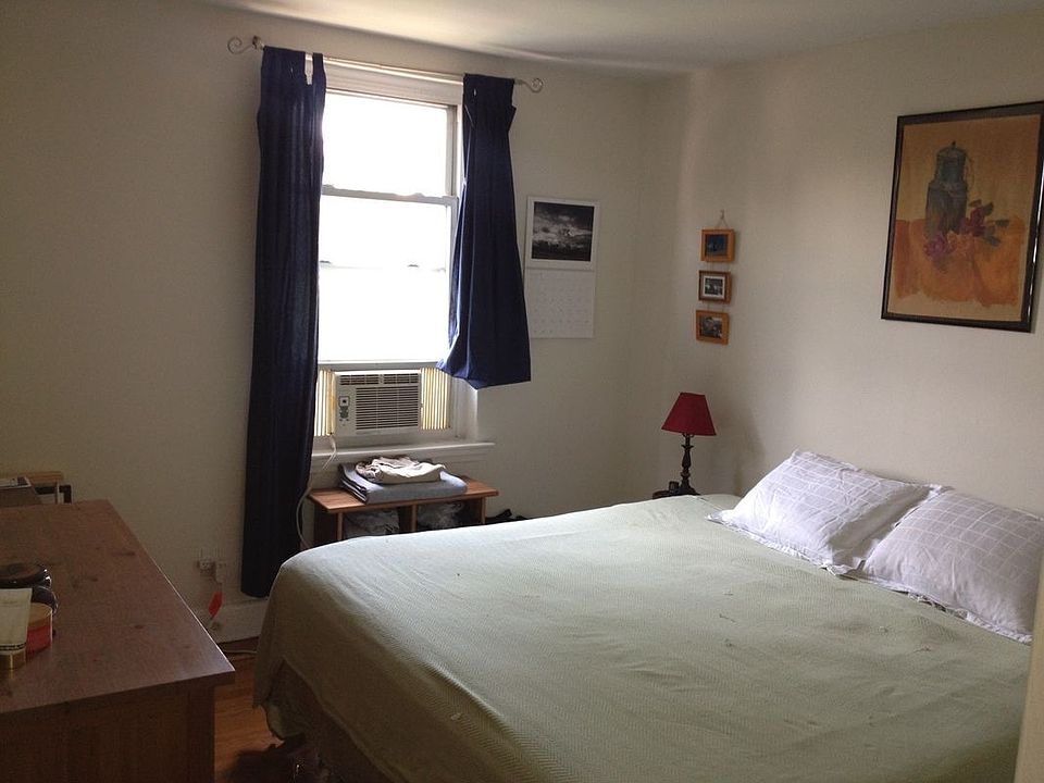 2nd image of 170 Clinton St APT 8