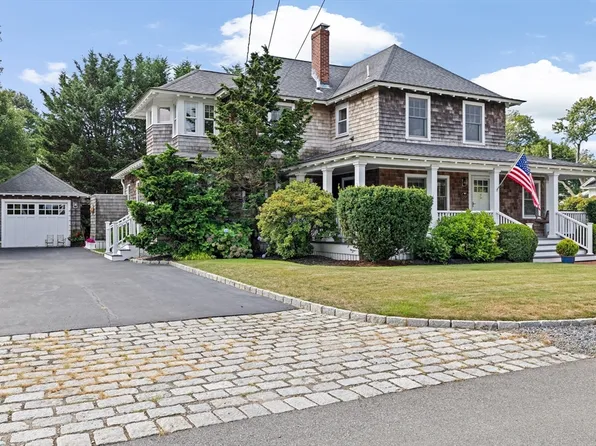 27 Cherry Ln, Scituate, MA 02066