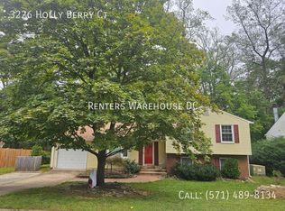 3226 Holly Berry Ct, Falls Church, VA 22042