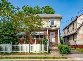 4 Liberty St, Carteret, NJ 07008
