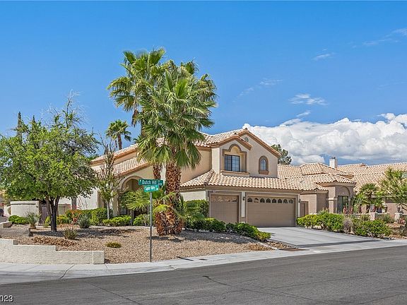 4th image of 8425 Dutch Hill Ct