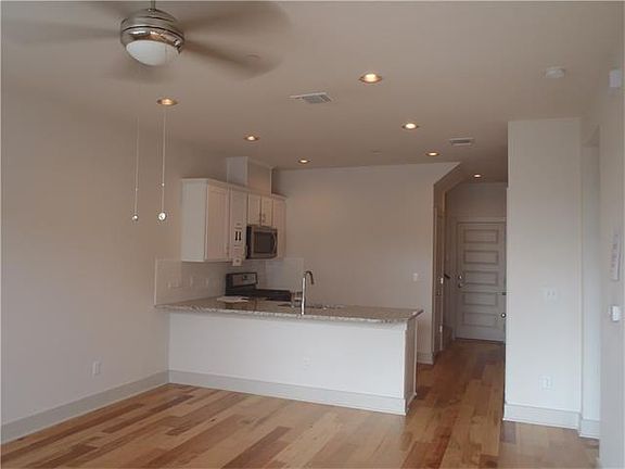 3rd image of 2101 Town Centre Dr #1802