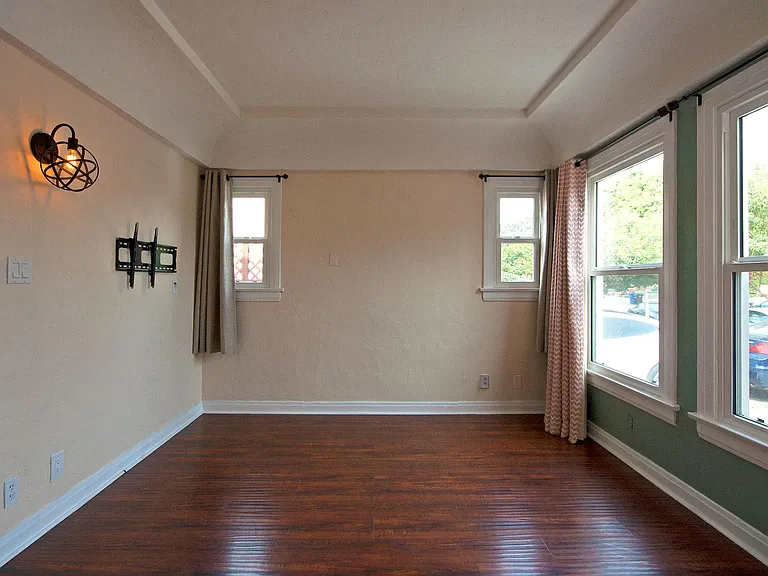 4032 Garden Ave — Photo 5