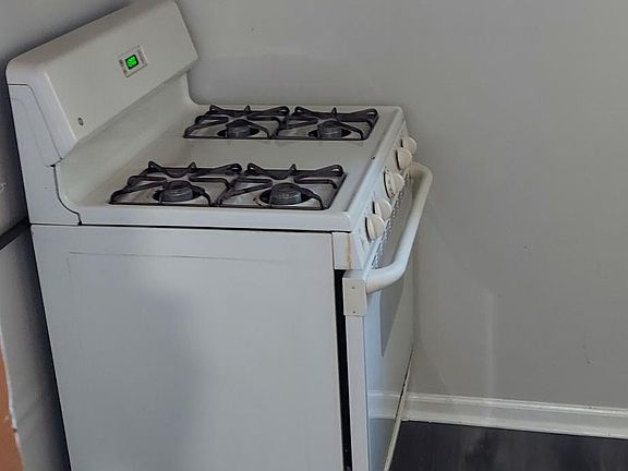 5th image of 4019 W Dickens Ave Unit E