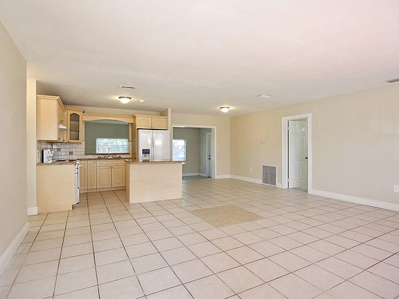 FL2642TARPON-002_02022015