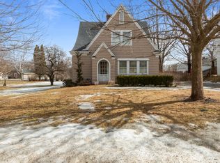 23 Stam St, Williams Bay, WI 53191