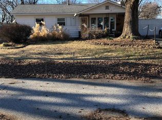 105 Saint Leo Dr, Cahokia, IL 62206