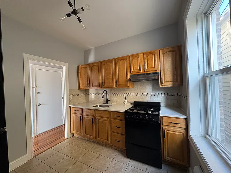 160 Avenue C #C1 — Photo 2