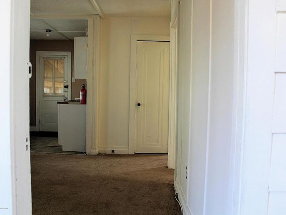 4th image of 622 Parkside Ave