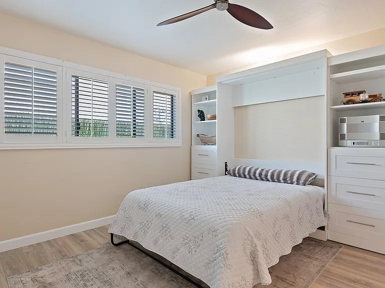 1251 Bel Air Dr — Photo 20