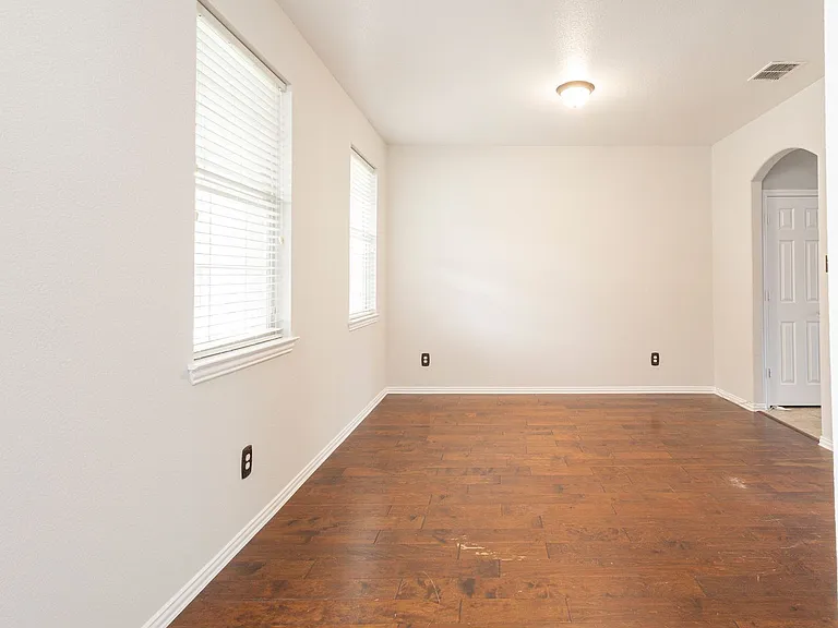1509 Heron Dr — Photo 27