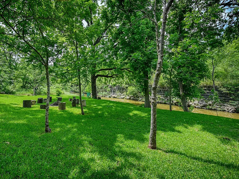 3203 Loyola Ln — Photo 42