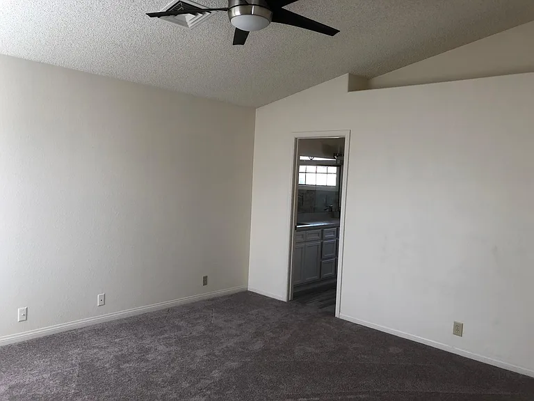 4435 E Amberwood Dr — Photo 12