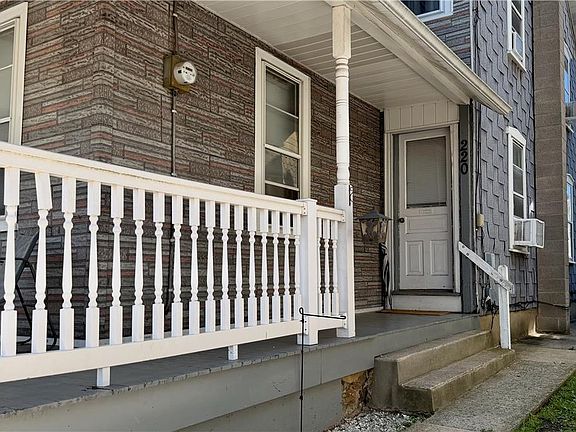 3rd image of 220 S 4th St