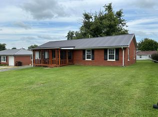 414 Hume Dr, Paris, KY 40361